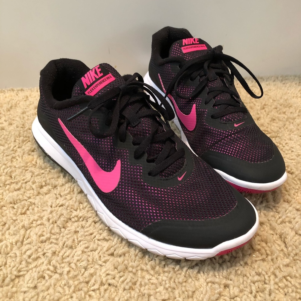 Black and Pink Nike Tennis Shoes
